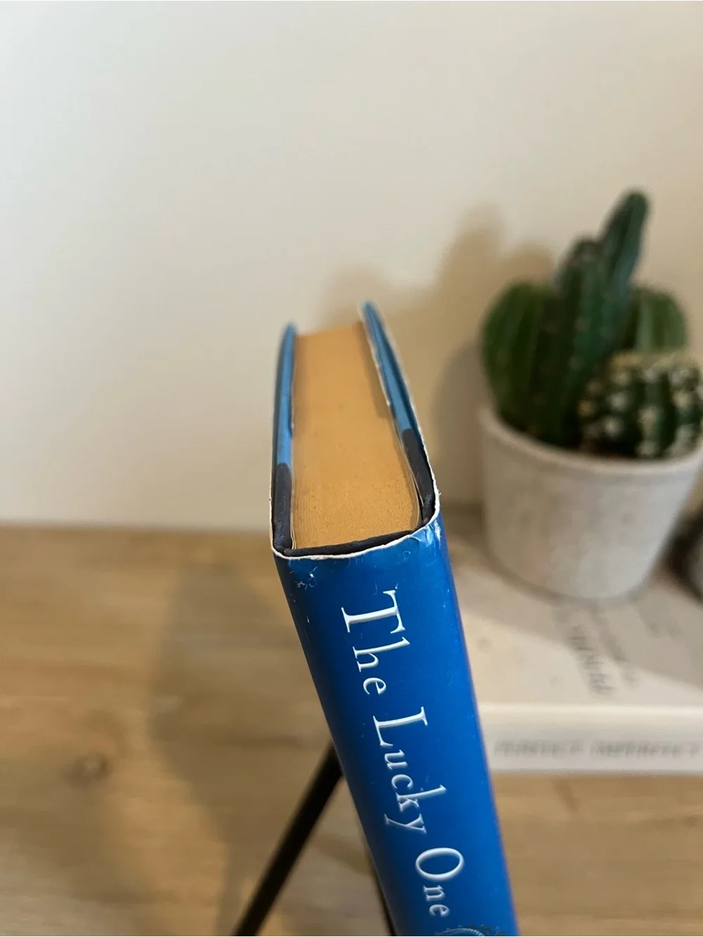 The Lucky One Nicholas Sparks Hardcover 2008 First Edition Romance Novel